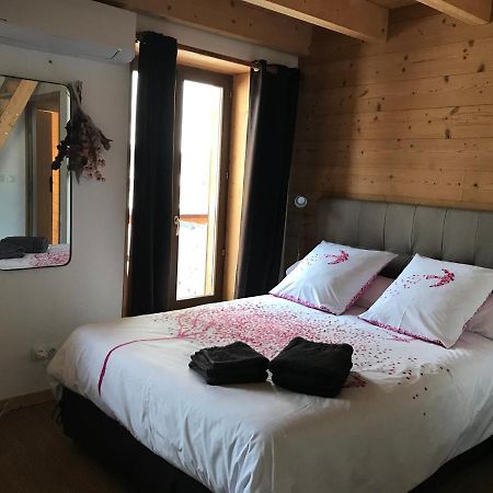 Le Saint Jo Bed & Breakfast La Feclaz Exterior photo