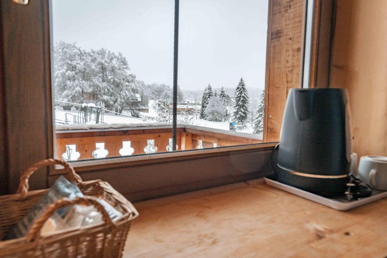 Le Saint Jo Bed & Breakfast La Feclaz Exterior photo