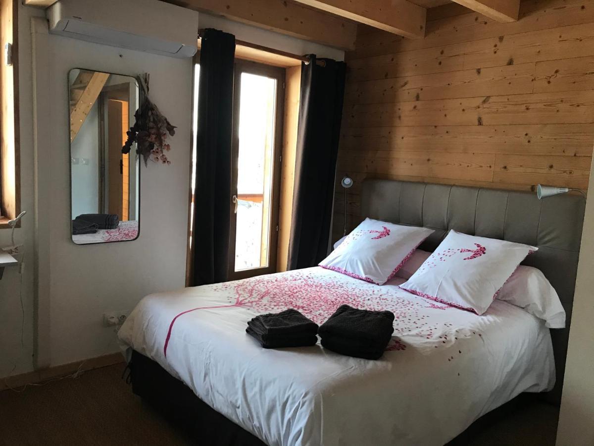 Le Saint Jo Bed & Breakfast La Feclaz Exterior photo