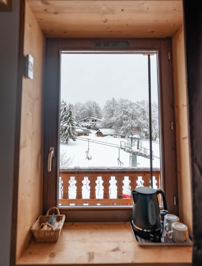 Le Saint Jo Bed & Breakfast La Feclaz Exterior photo