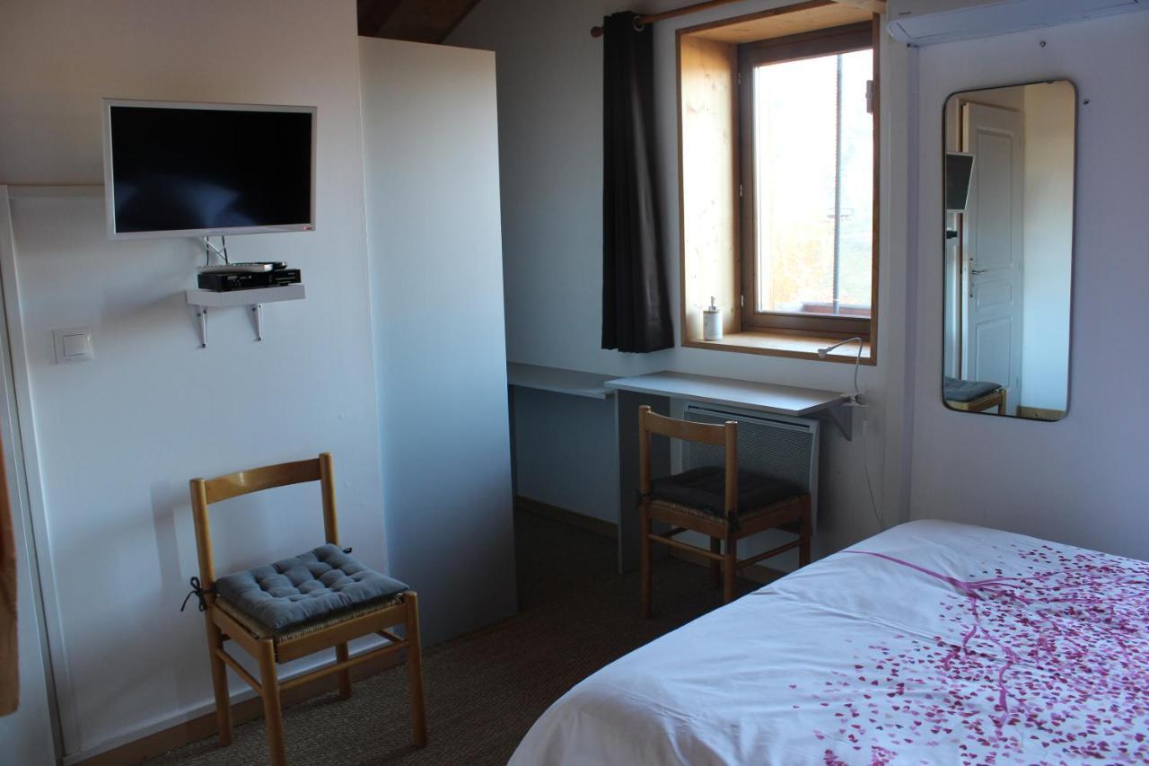 Le Saint Jo Bed & Breakfast La Feclaz Exterior photo